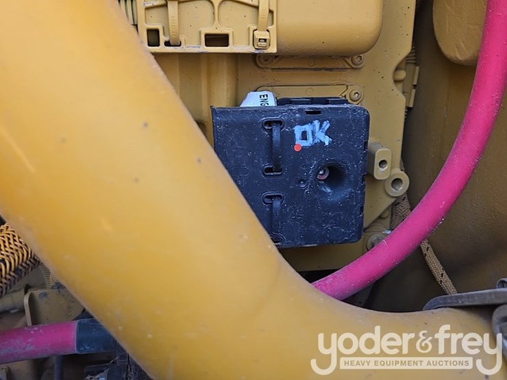 2016-caterpillar-120m2-image-146