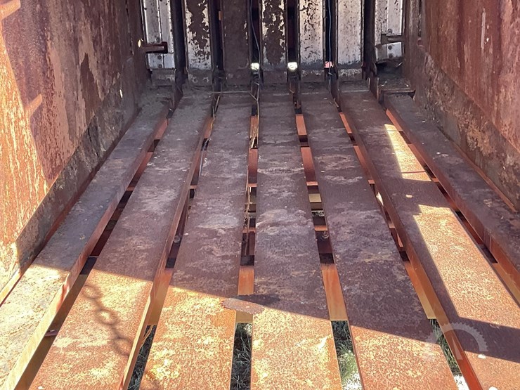 1980-hesston-4900-image-14