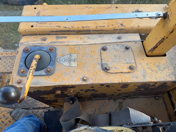 #116-•-dresser-buldozer-image-11