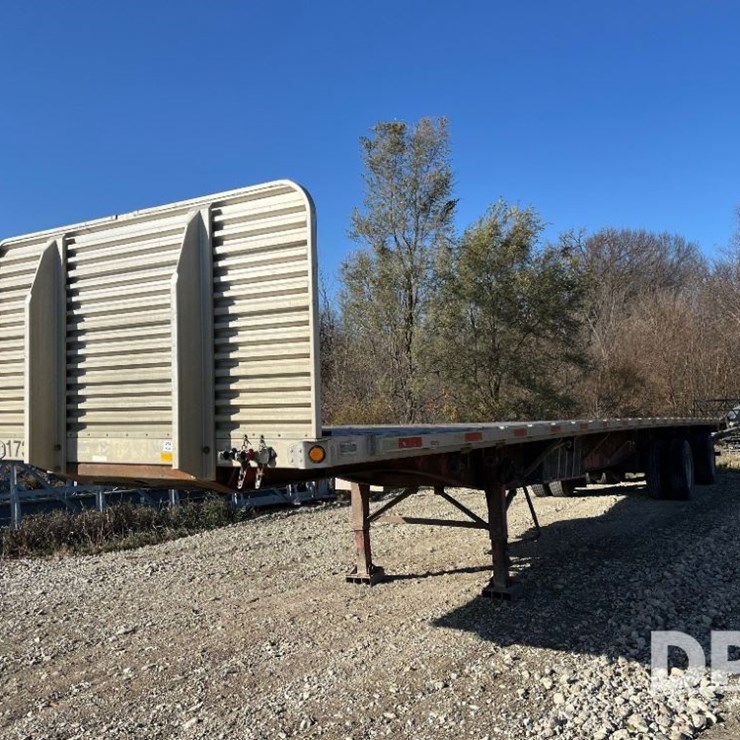 1999 UTILITY FLATBED