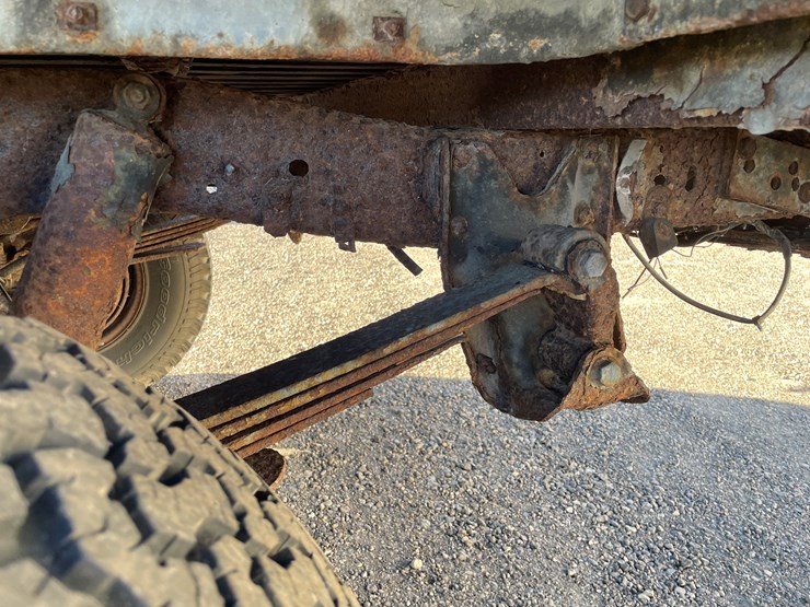 #1076-•-1985-chevy-pickup-truck-(has-wi-title)-image-22