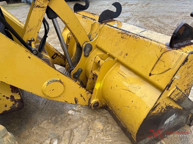 2012-caterpillar-416f-image-13