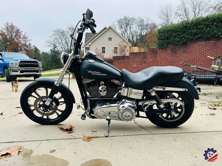 2006-harley-davidson-fxdb-dyna-street-bob-motorcycle-image-2