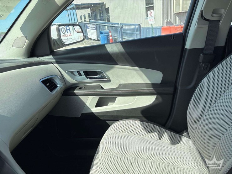 2012-chevrolet-equinox-image-17