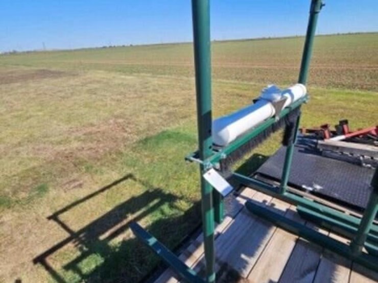 new-escoba-cattle-oiler-scrubber-image-8