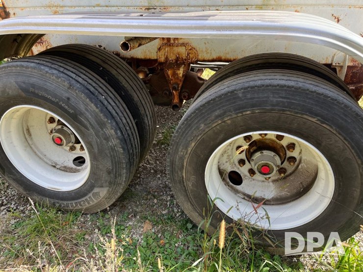 1982-heil-trailer-image-41