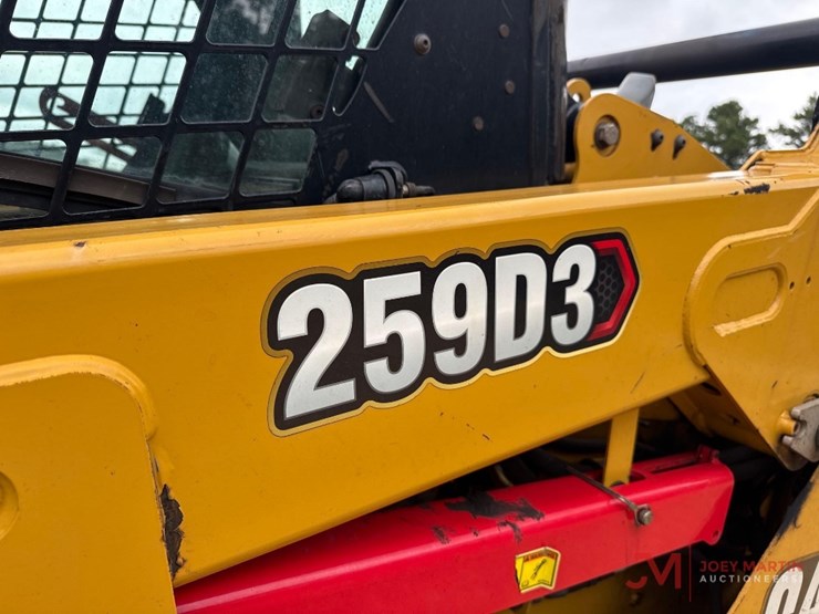 2023-caterpillar-259d3-image-11
