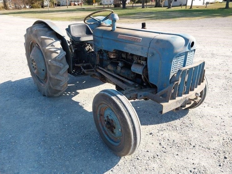 fordson-dexta-image-3