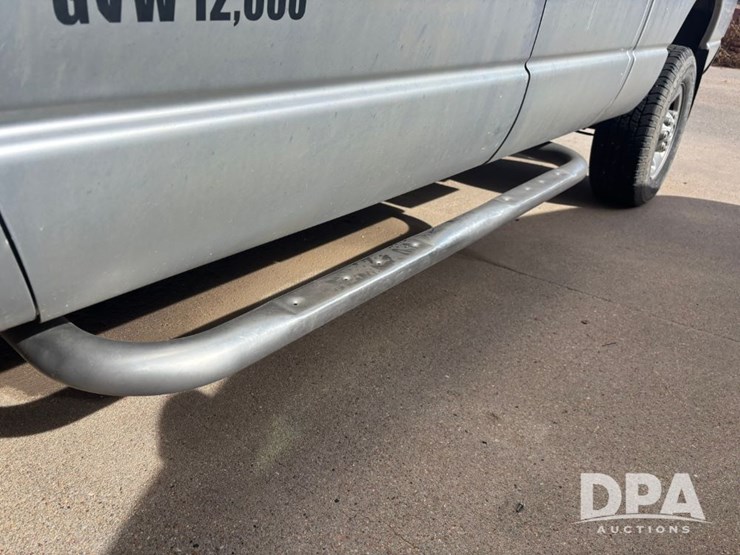 2004-dodge-2500-image-16