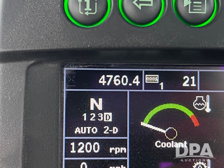 2017-deere-624k-image-54