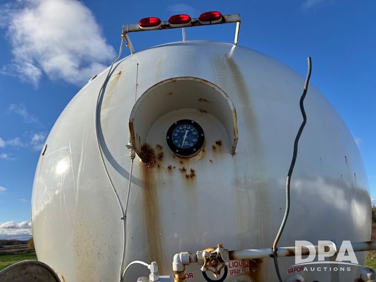 2005-freightliner-business-class-lp-bobtail-truck-(dr12590-unit-6501)-image-41