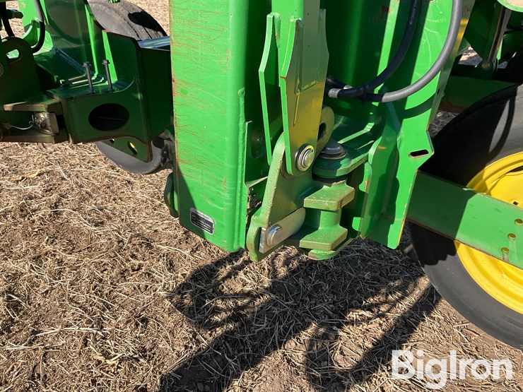 2010-john-deere-1790-ccs-image-17