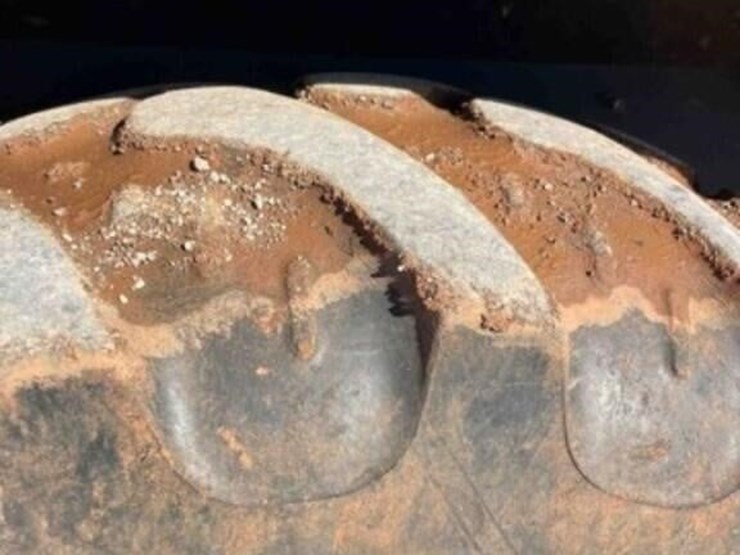 2015-deere-310sl-image-8