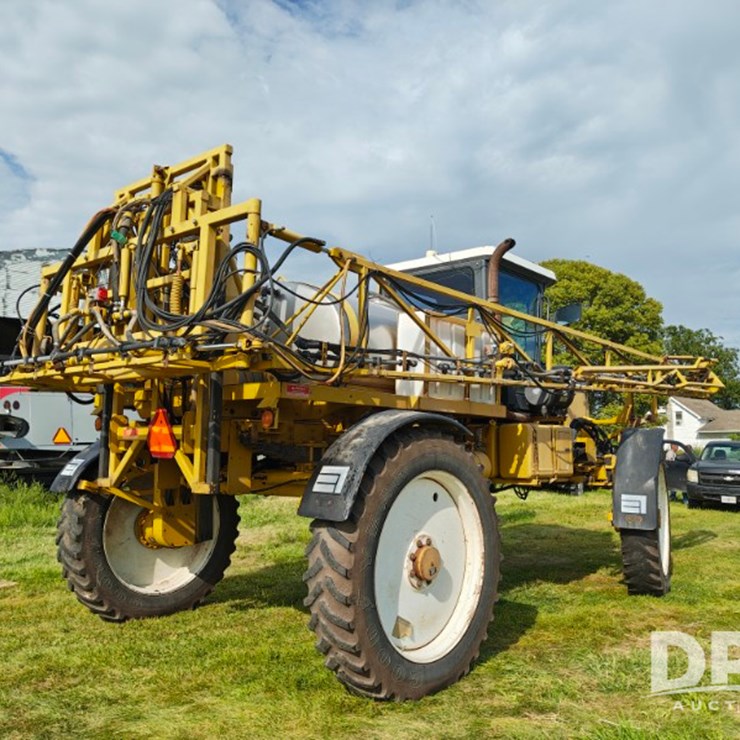 1999 AG-CHEM ROGATOR 854