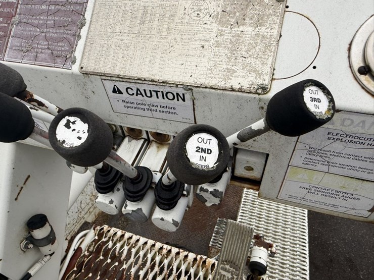 2006-international-7300-image-68