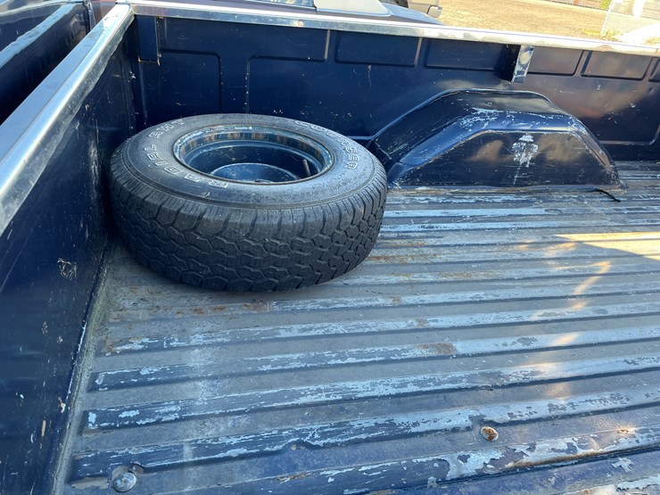 #1076-•-1985-chevy-pickup-truck-(has-wi-title)-image-26