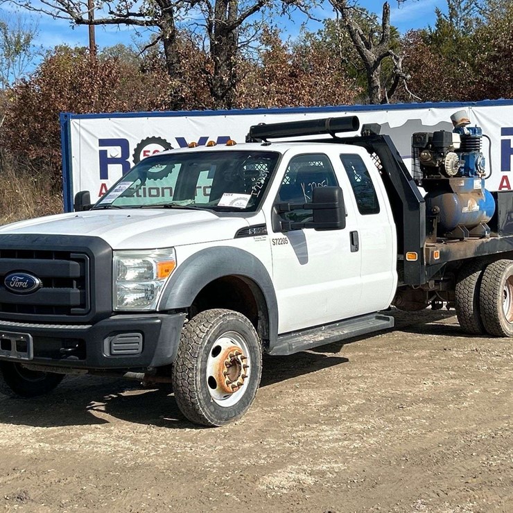 2012 FORD F550