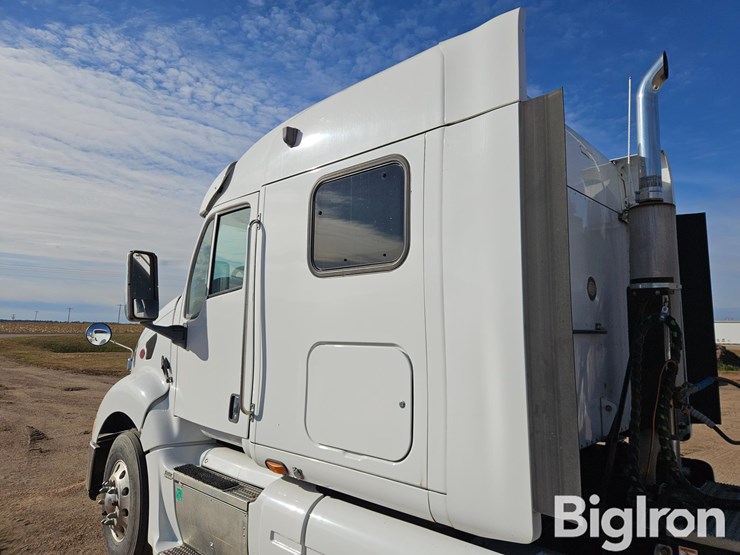 2007-peterbilt-387-image-19