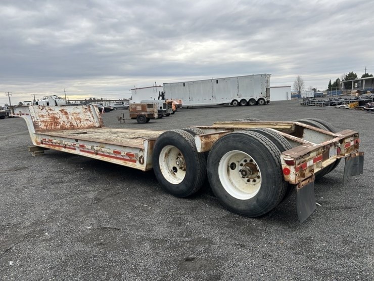 1973-fruehauf-trailer-image-3