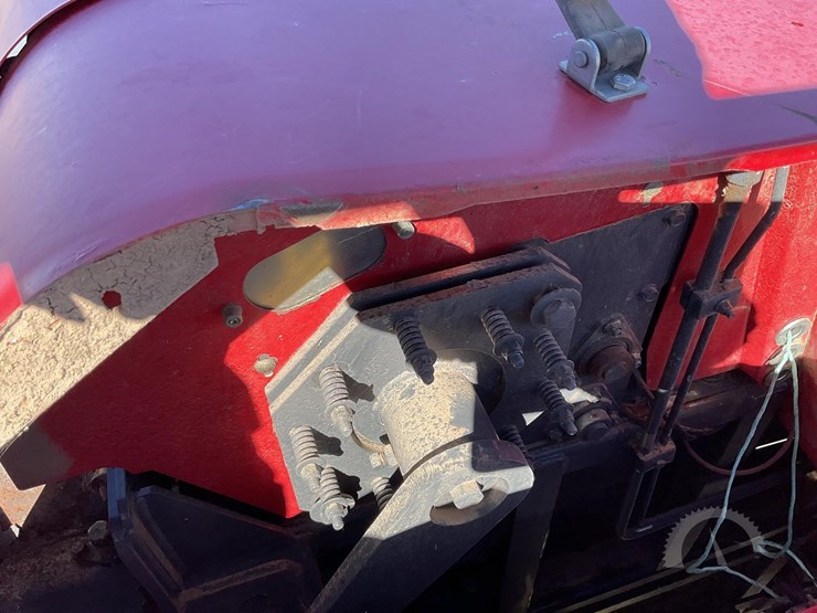 2013-massey-ferguson-2190-image-23