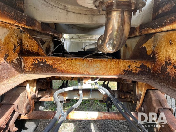 1982-heil-trailer-image-40