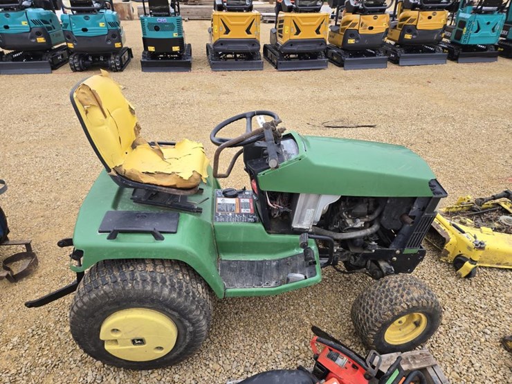 john-deere-445-image-10