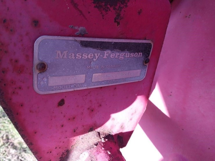 massey-ferguson-37-image-4