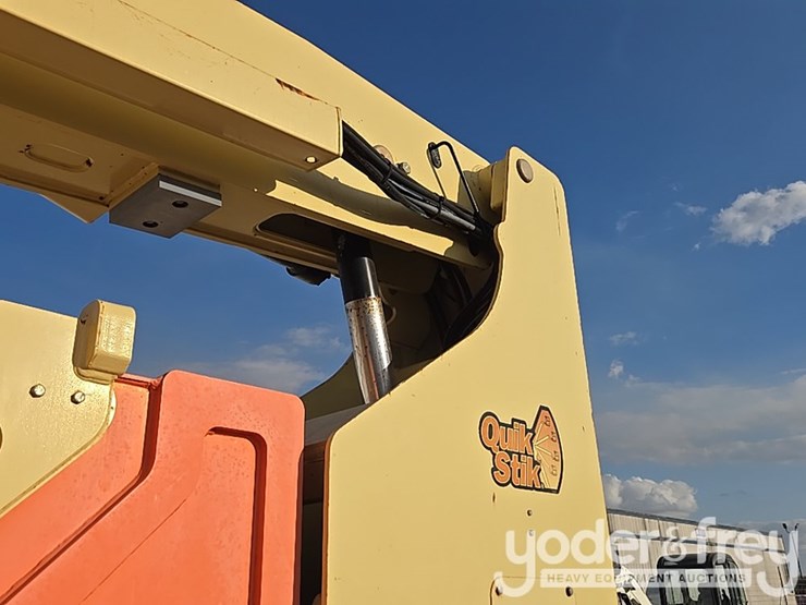 2014-jlg-800aj-image-34