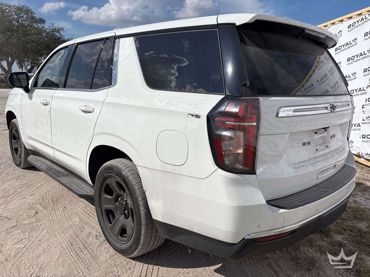 2023-chevrolet-tahoe-image-4