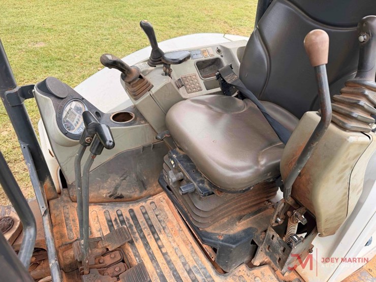 2014-bobcat-e42-image-7