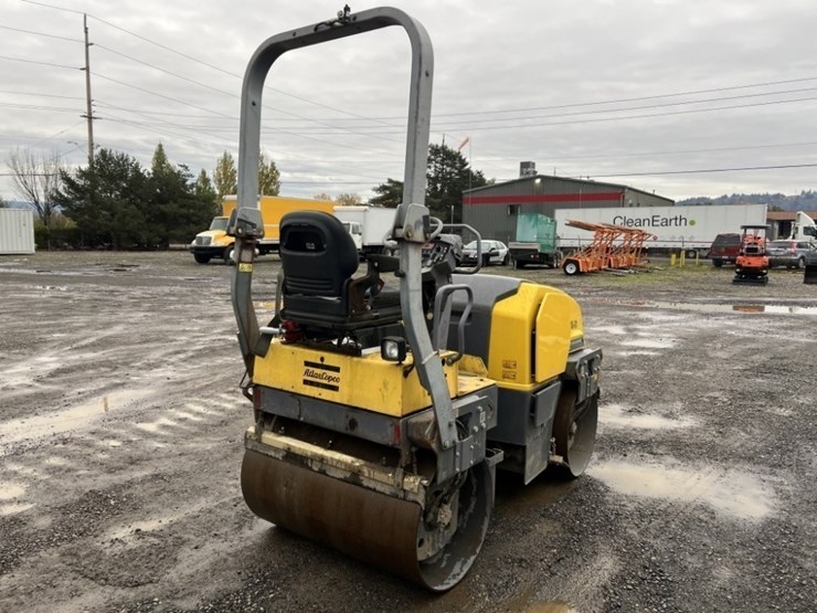 2015-dynapac-cc1200-image-4