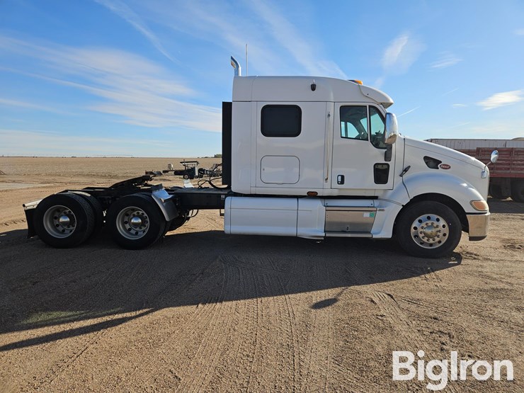 2007-peterbilt-387-image-4