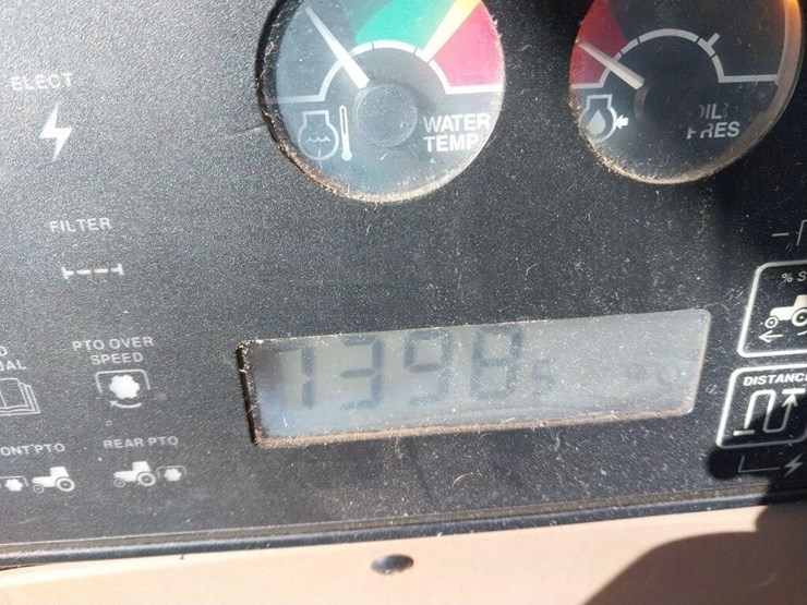 john-deere-8200-image-19