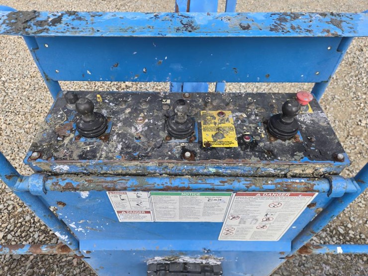 2006-genie-s65-image-13