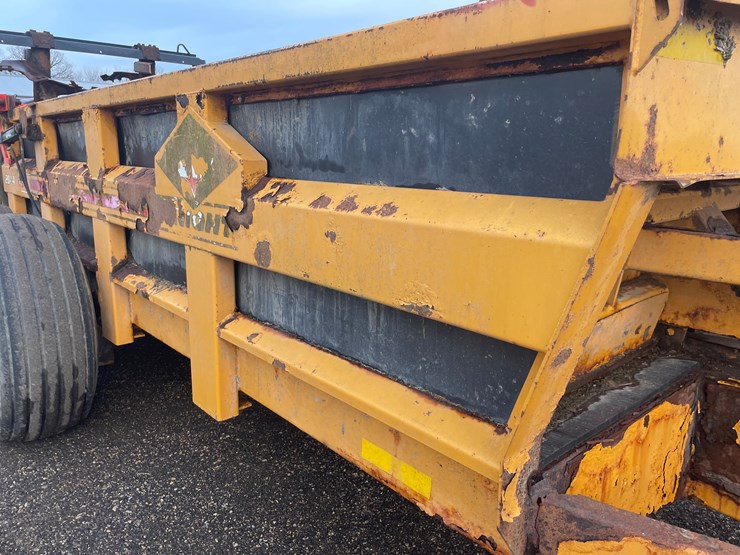 kuhn-knight-2044-image-16