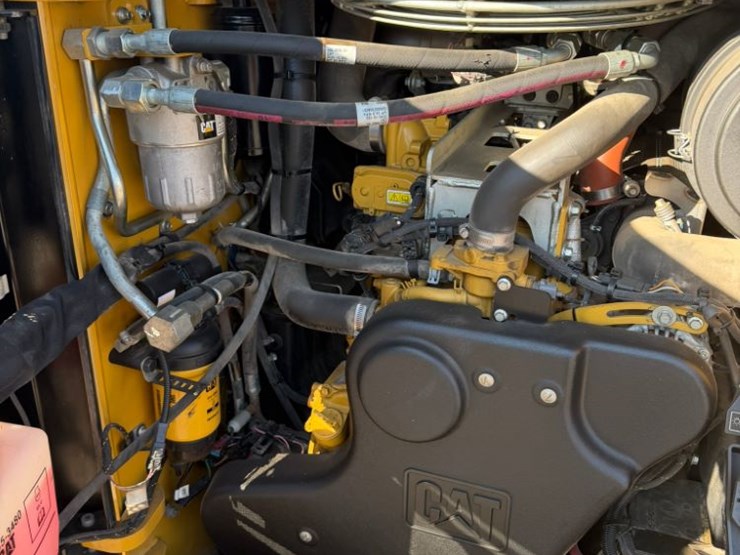 2022-caterpillar-299d3-xe-image-33