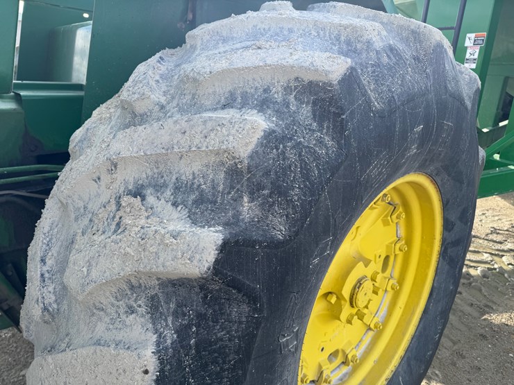 john-deere-8640-image-13