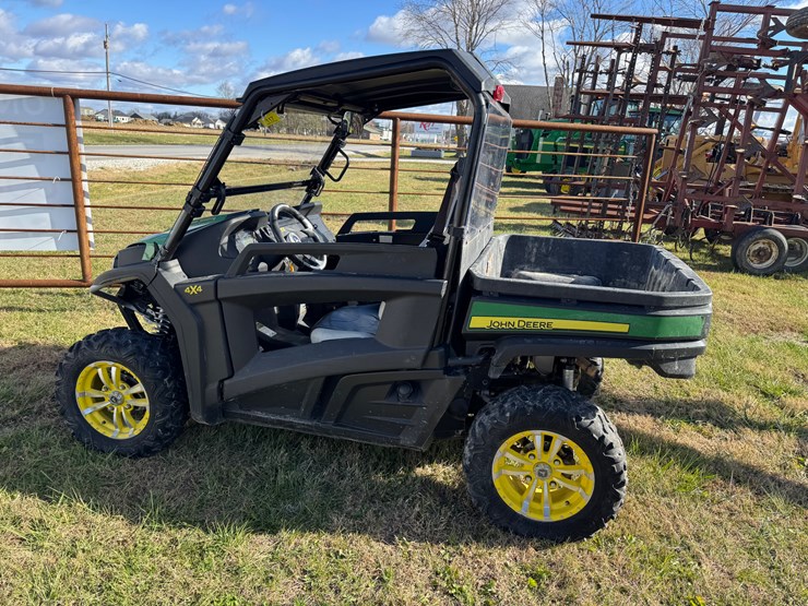 john-deere-gator-image-1