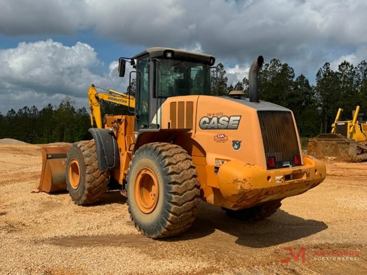 2012-case-821f-image-5