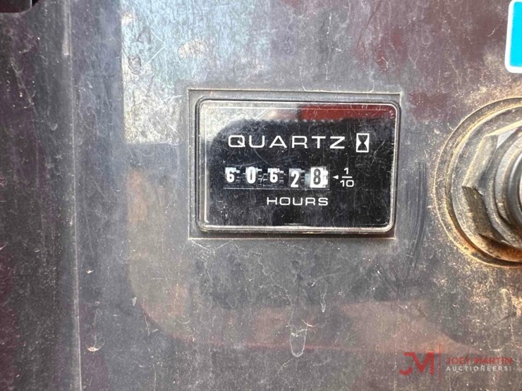 2015-jlg-600s-image-19