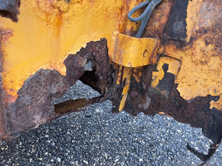 kuhn-knight-2044-image-28