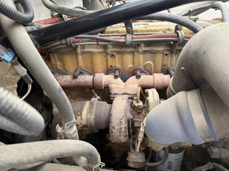 2002-caterpillar-3126-image-23