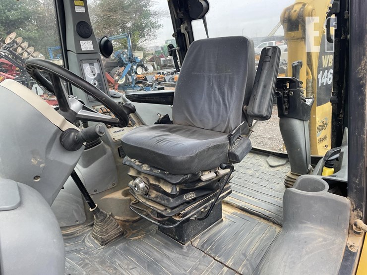 2007-komatsu-wb146-5-image-4