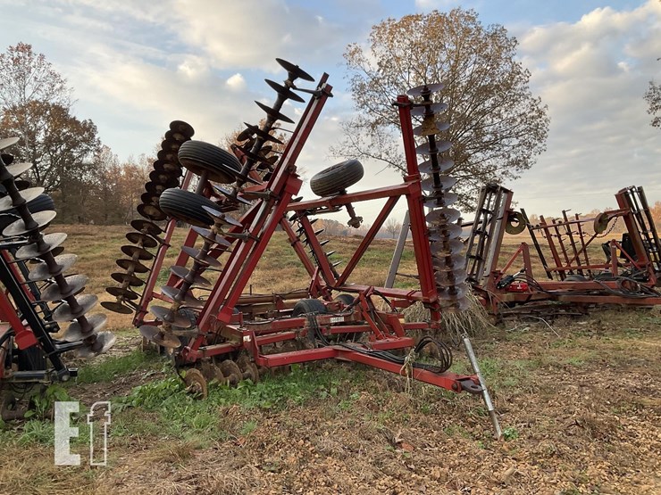 case-ih-3900dh-image-2