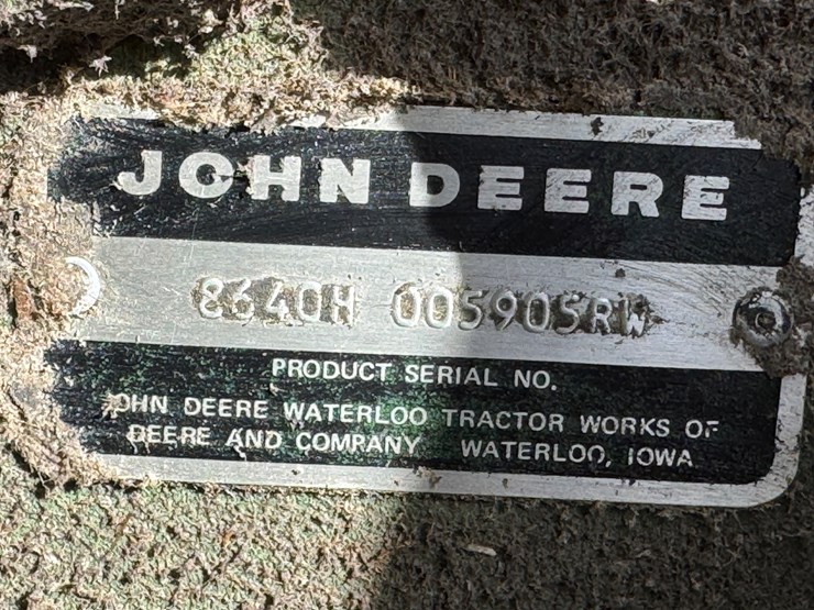 john-deere-8640-image-28