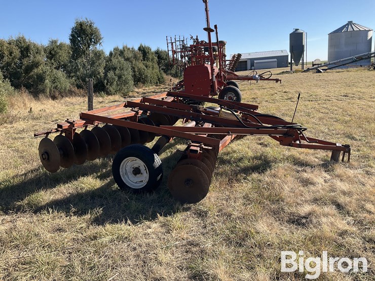 international-330-image-4