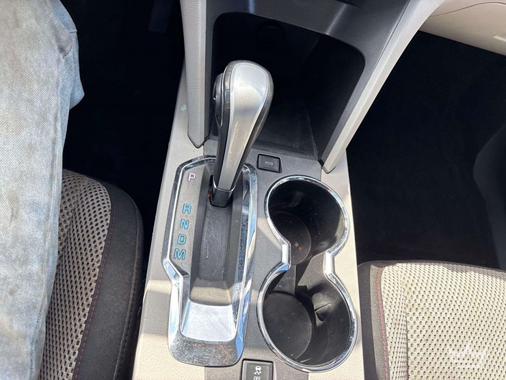 2012-chevrolet-equinox-image-16