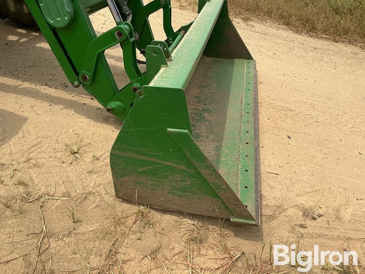 2018-john-deere-6155m-image-16