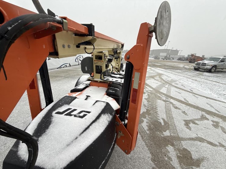 2018-jlg-t350-image-16