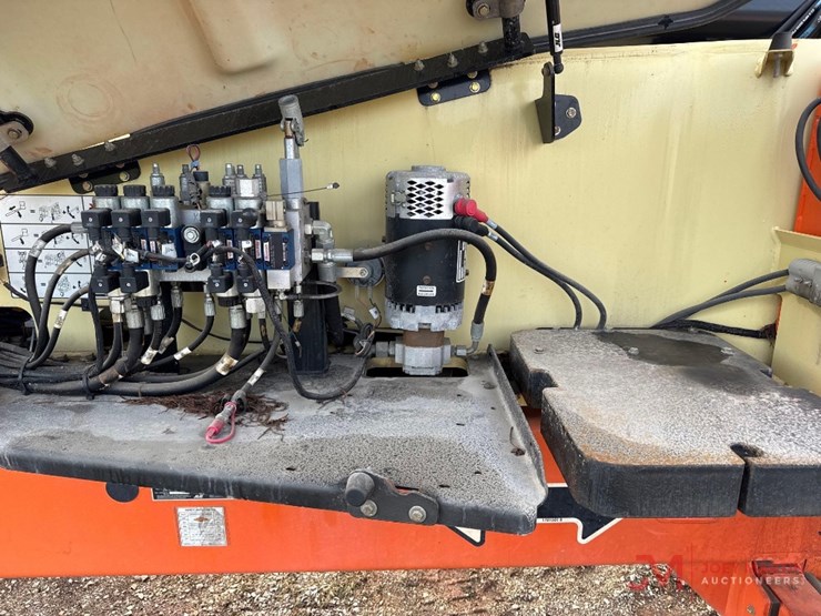 2015-jlg-e600jp-image-15